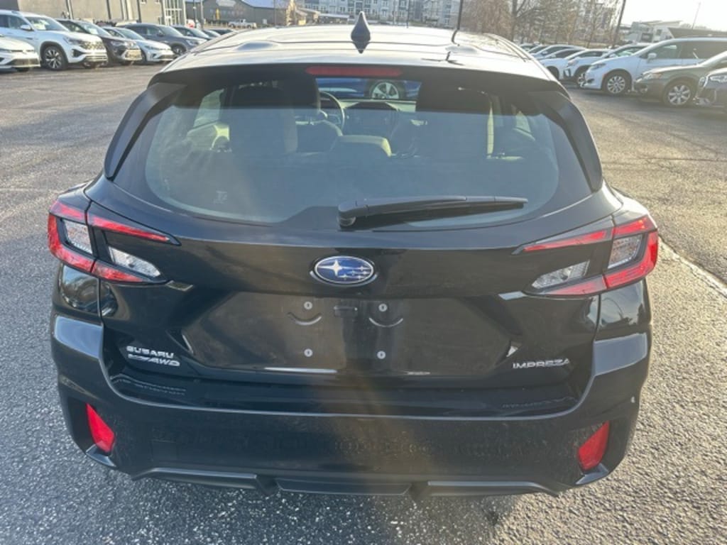 Used 2025 Subaru Impreza Base Hatchback