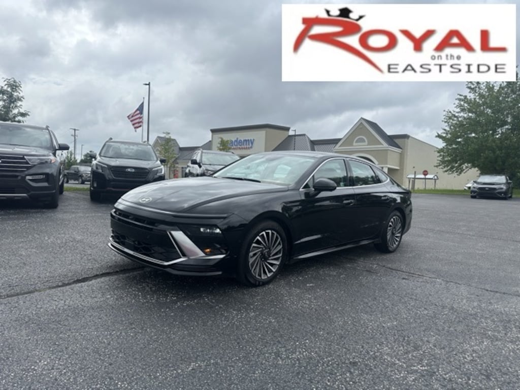 Used 2024 Hyundai Sonata Hybrid Limited Sedan