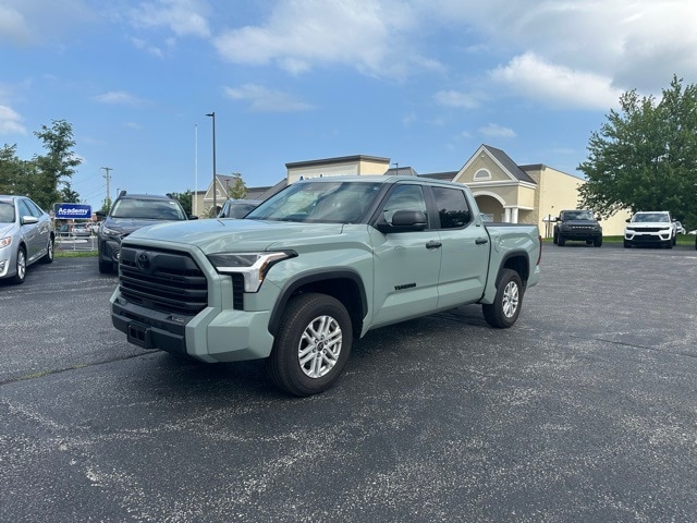 2024 Toyota Tundra SR5's photo