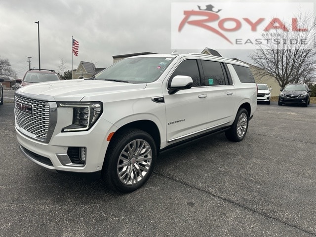 2023 GMC Yukon XL Denali's photo