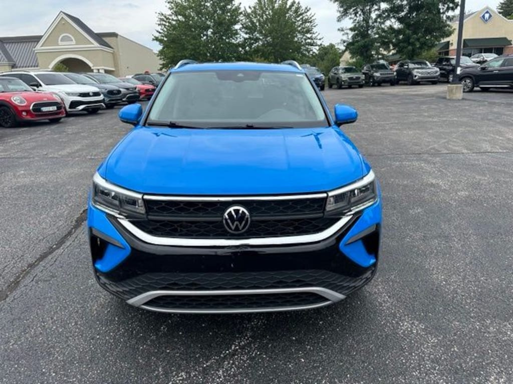 Used 2023 Volkswagen Taos 1.5T SE SUV