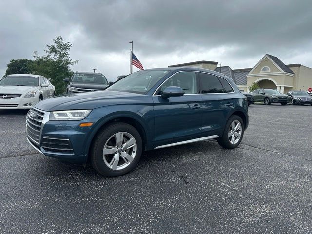 2018 Audi Q5 2.0T quattro S tronic Premium Plus's photo