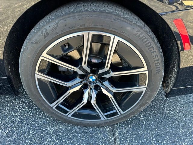 2024 BMW 7 Series 740i - Photo 23