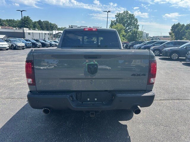 2022 Ram 1500 Classic Warlock photo 3
