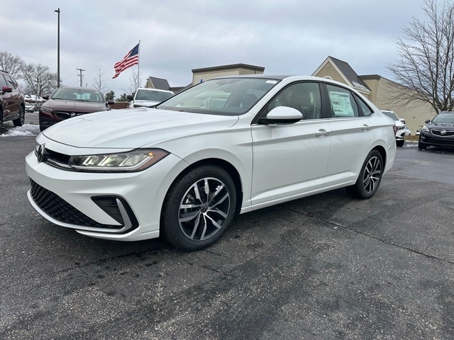 2026 Volkswagen Jetta SE's photo