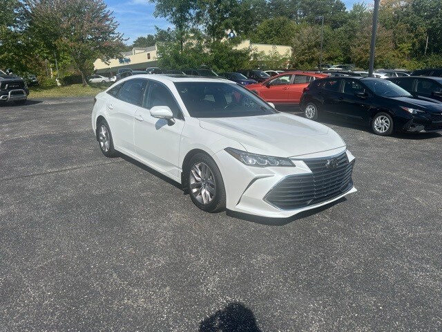 2019 Toyota Avalon XSE photo 3