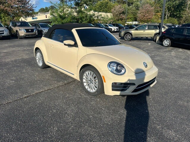 2019 Volkswagen Beetle Final Edition SE photo 3
