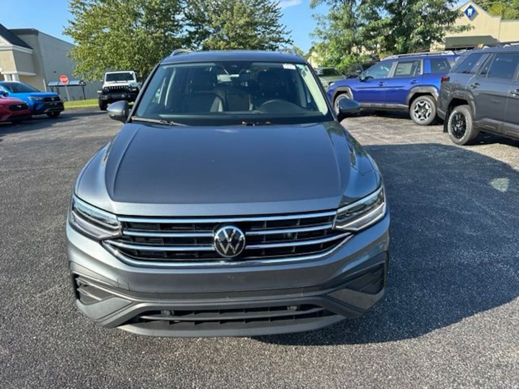 Used 2024 Volkswagen Tiguan 2.0T SE SUV