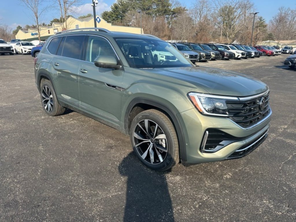 New 2026 Volkswagen Atlas 2.0T SEL Premium R-Line SUV