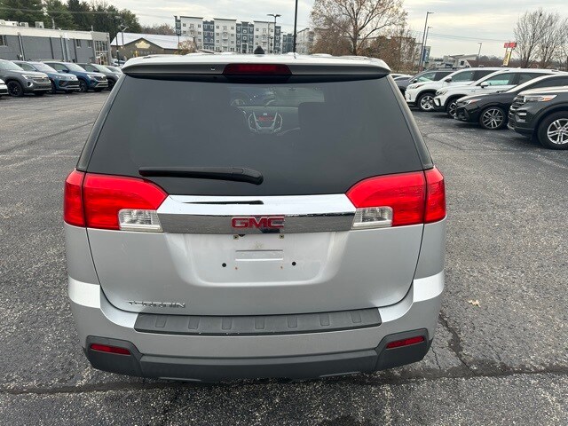 2010 Gmc Terrain SLE photo 4