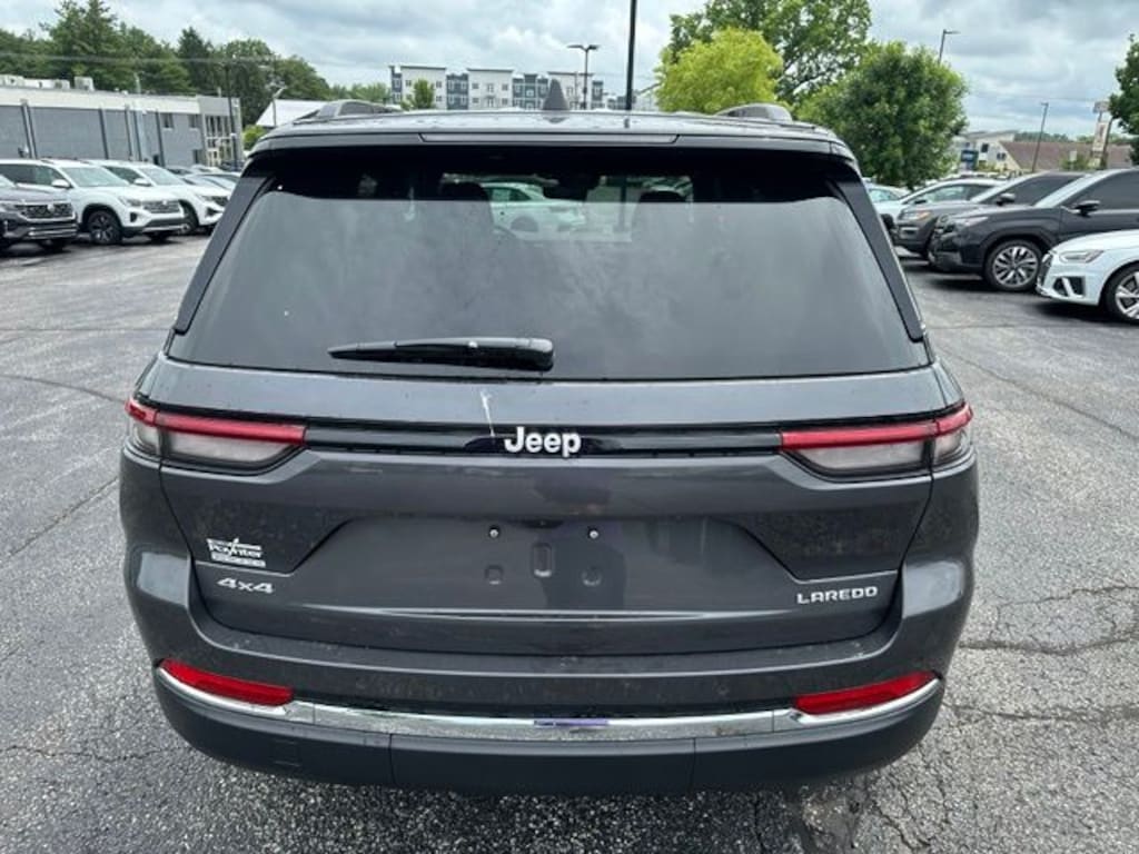 Used 2025 Jeep Grand Cherokee Laredo X SUV