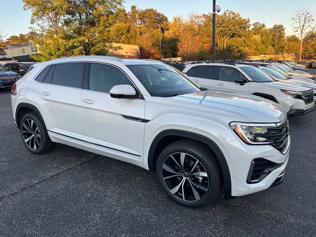 New 2026 Volkswagen Atlas Cross Sport SEL Premium R-Line SUV