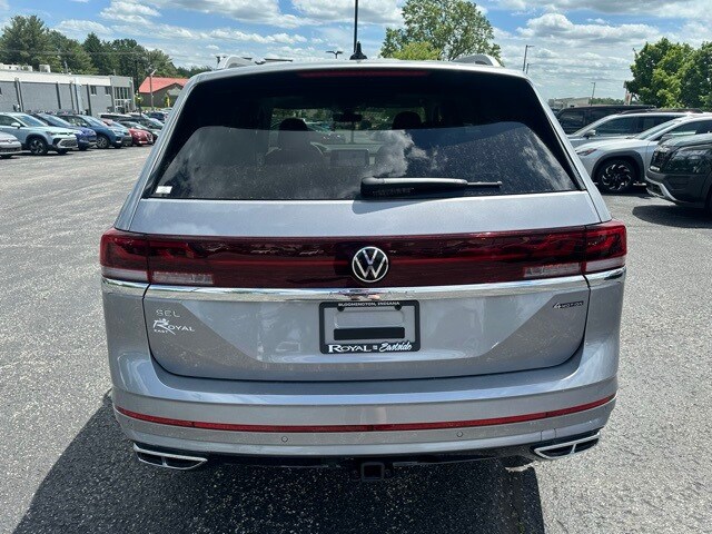 2025 Volkswagen Atlas SEL Premium R-Line photo 4