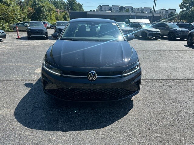 2025 Volkswagen Jetta 1.5T Sport photo 2