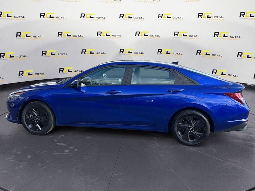 Used 2023 Hyundai Elantra SEL Sedan