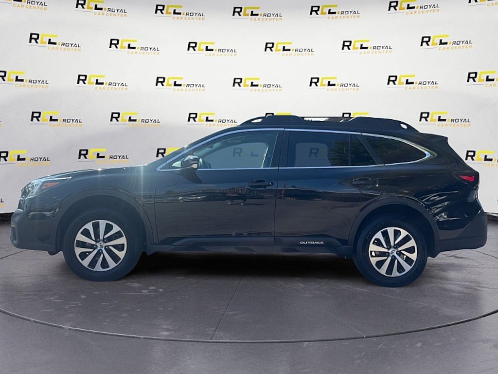 Used 2022 Subaru Outback Premium SUV