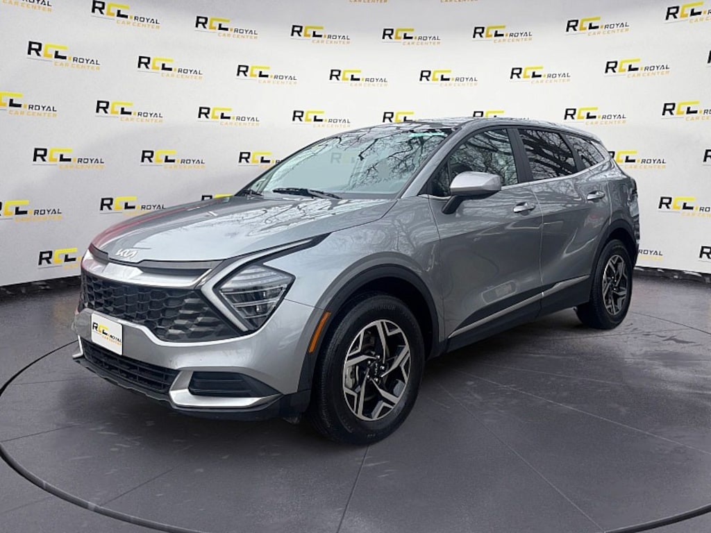 Used 2024 Kia Sportage LX SUV