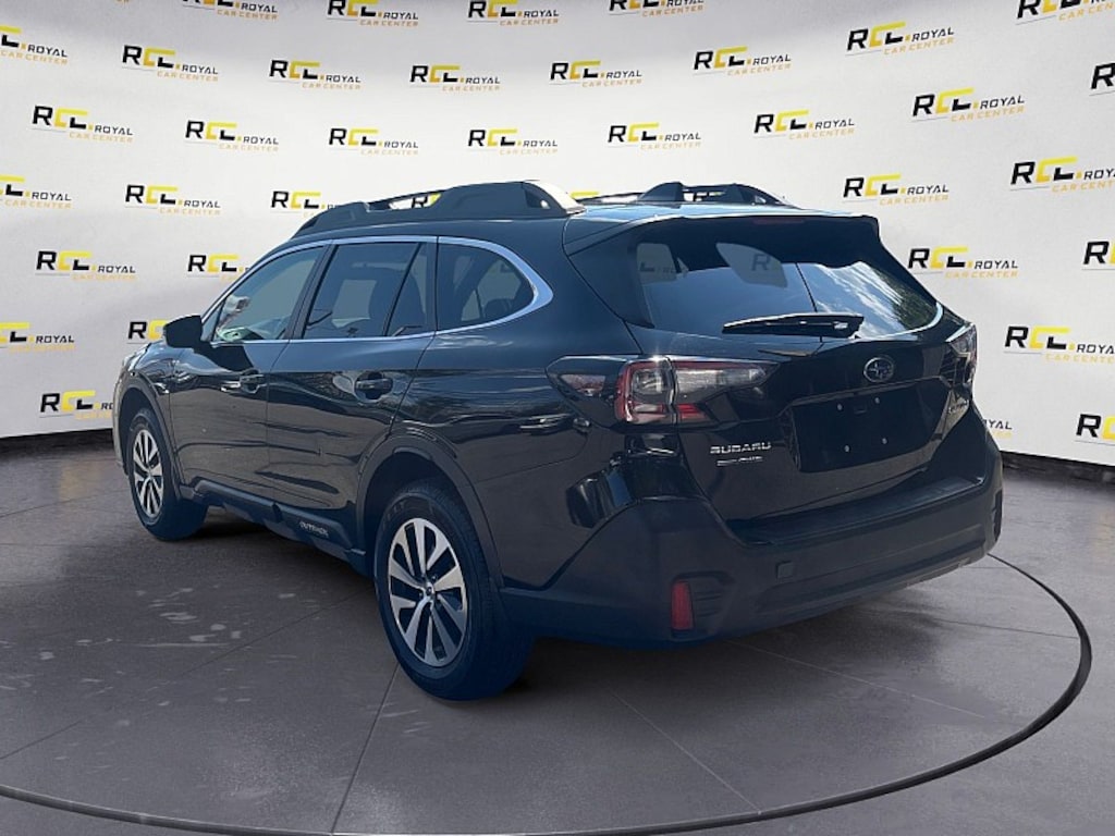 Used 2022 Subaru Outback Premium SUV