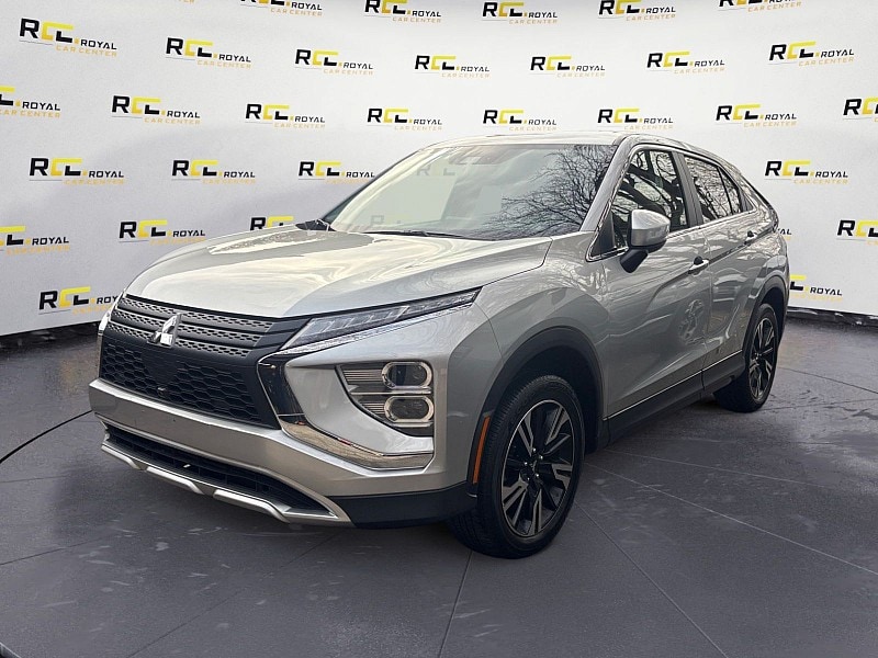 2024 Mitsubishi Eclipse Cross SE's photo
