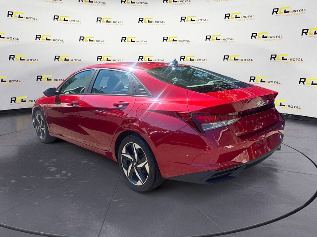 Used 2023 Hyundai Elantra SEL Sedan