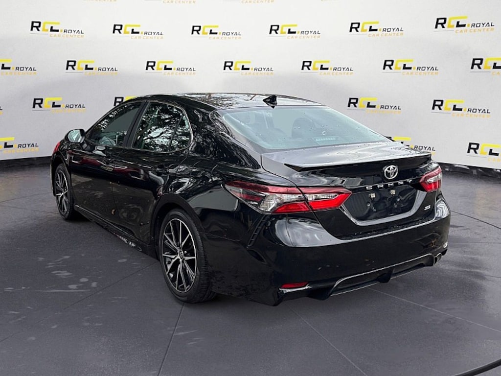 Used 2024 Toyota Camry SE Sedan