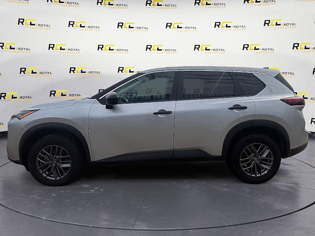 Used 2024 Nissan Rogue S SUV