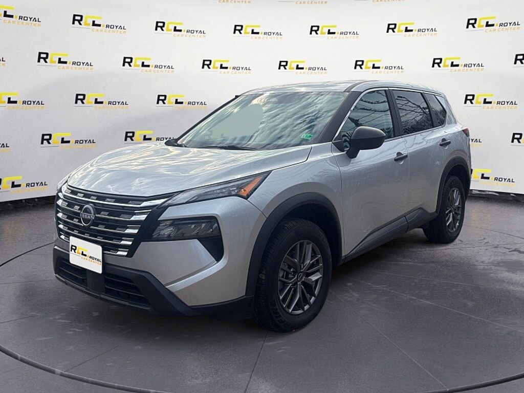 Used 2024 Nissan Rogue S SUV