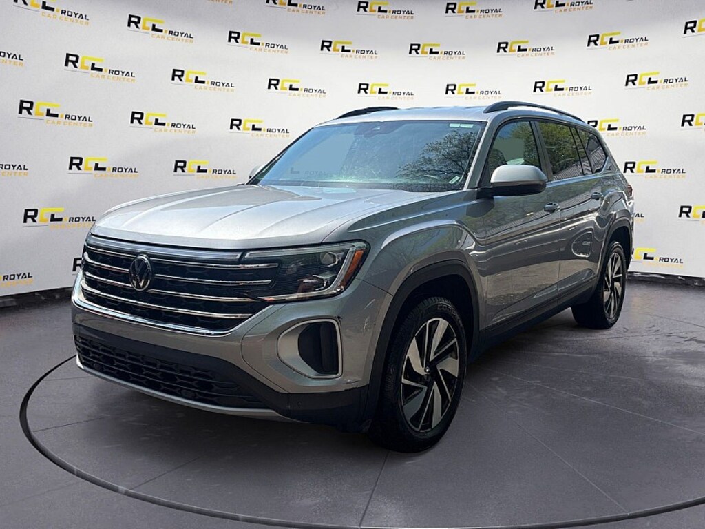 Used 2024 Volkswagen Atlas 2.0T SE w/Technology SUV