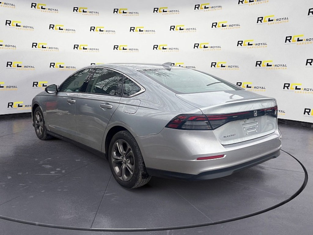 Used 2024 Honda Accord EX Sedan
