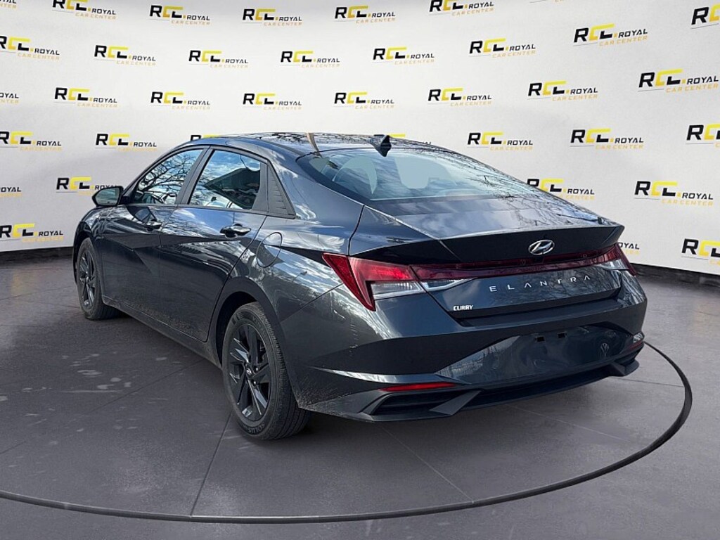 Used 2023 Hyundai Elantra SEL Sedan