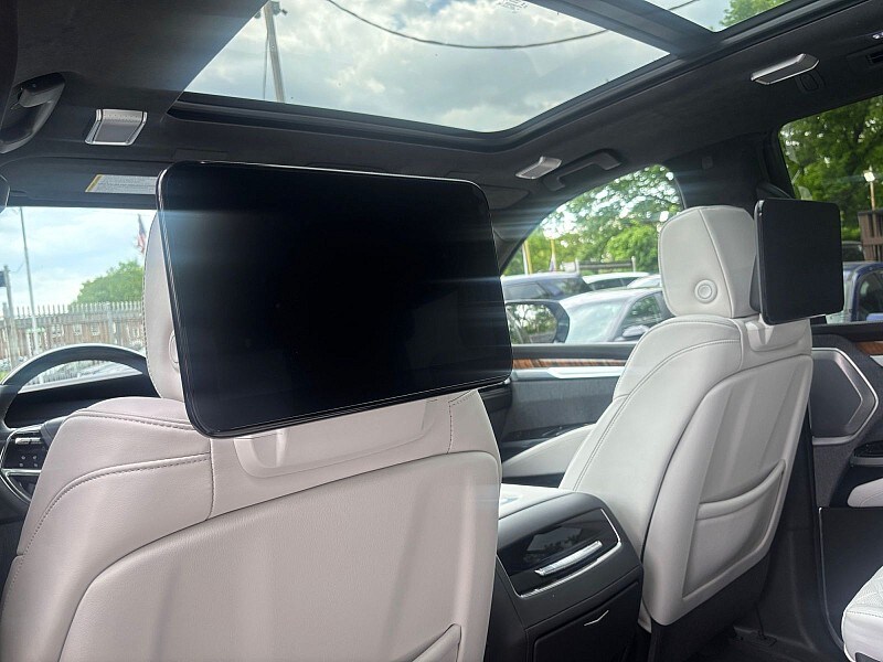 2025 Cadillac Escalade Sport Platinum - Photo 31