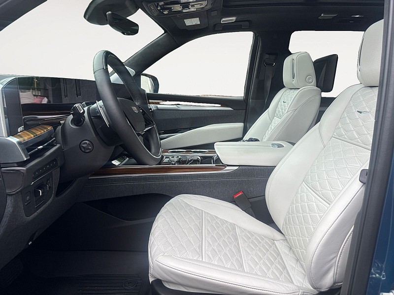2025 Cadillac Escalade Sport Platinum - Photo 9