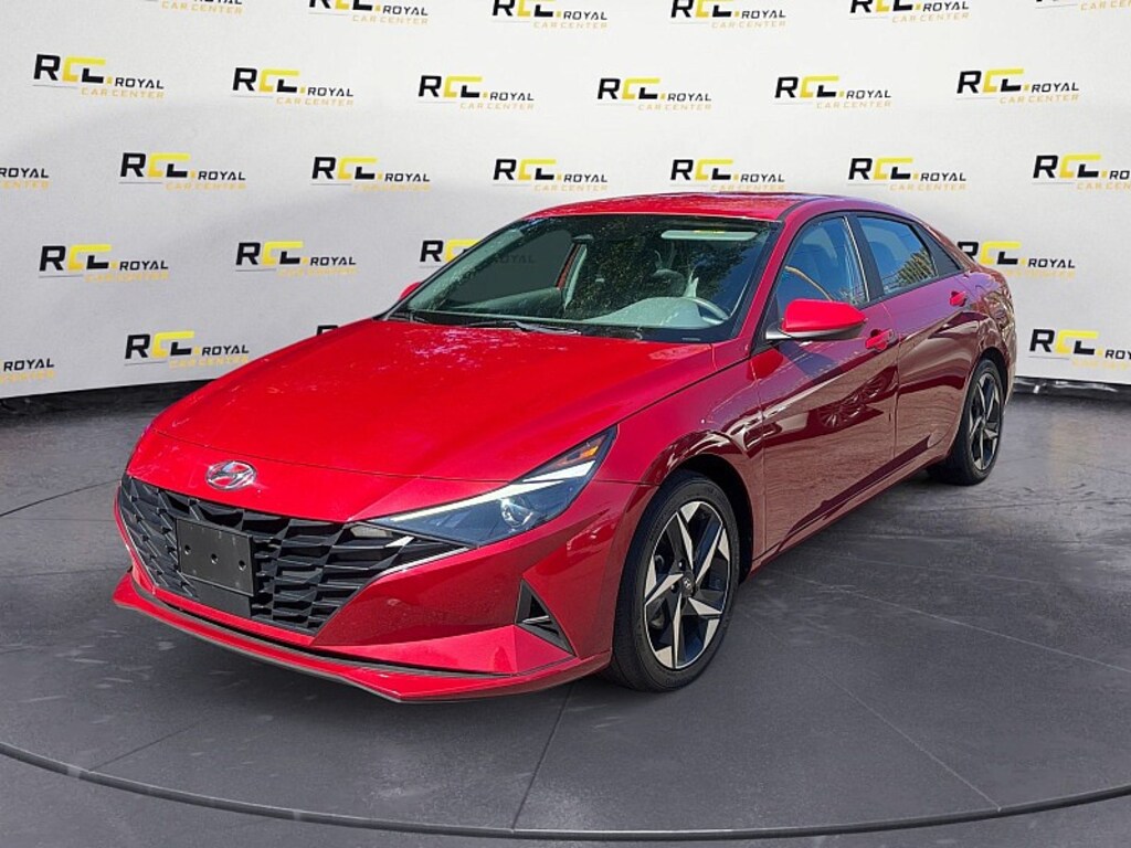 Used 2023 Hyundai Elantra SEL Sedan