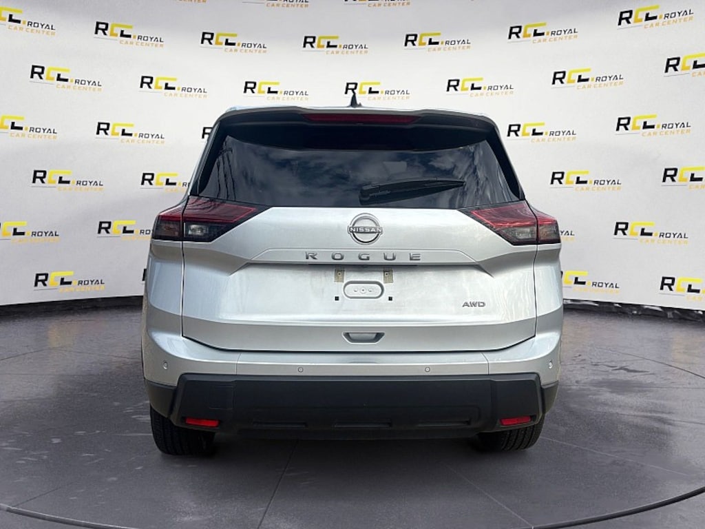 Used 2024 Nissan Rogue S SUV