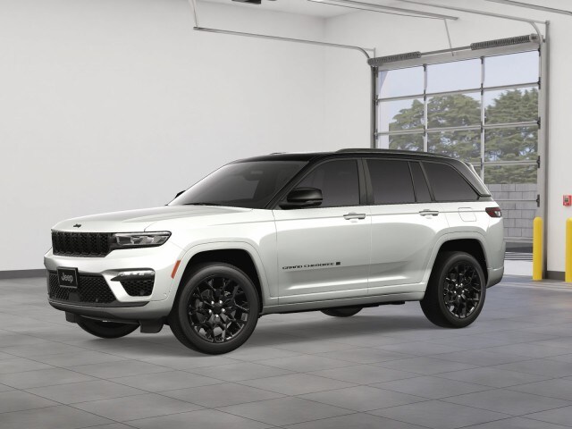 2025 Jeep Grand Cherokee Summit photo 2