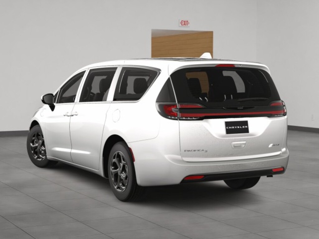 New 2023 Chrysler Pacifica Hybrid PACIFICA PLUG-IN HYBRID LIMITED Passenger Van