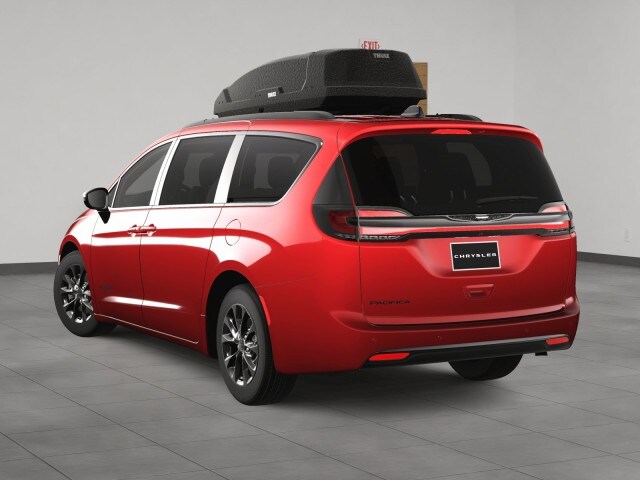 2025 Chrysler Pacifica photo 3