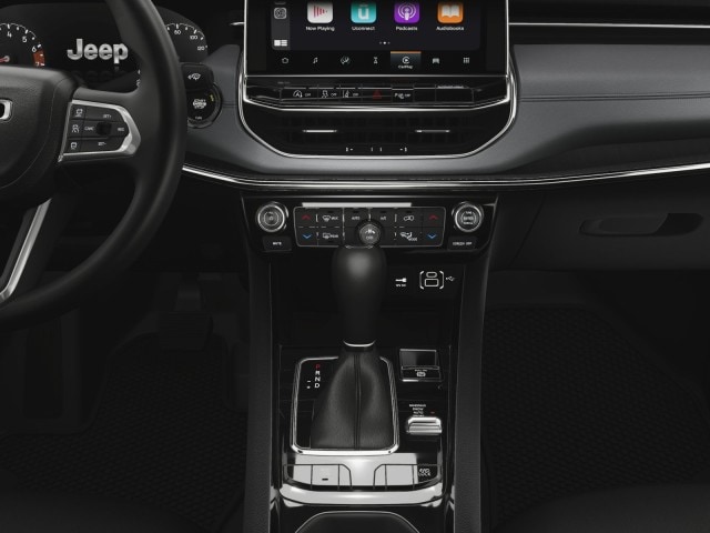 2025 Jeep Compass Limited - Photo 9
