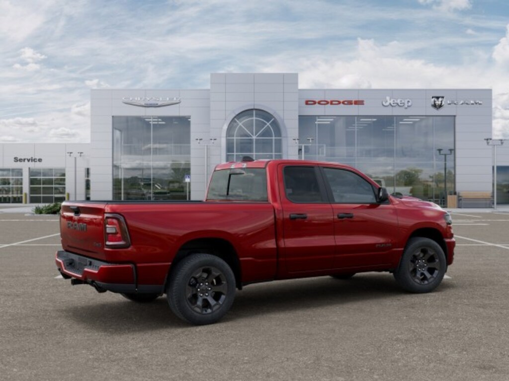 New 2026 Ram 1500 EXPRESS QUAD CAB 4X4 6'4 BOX Pickup