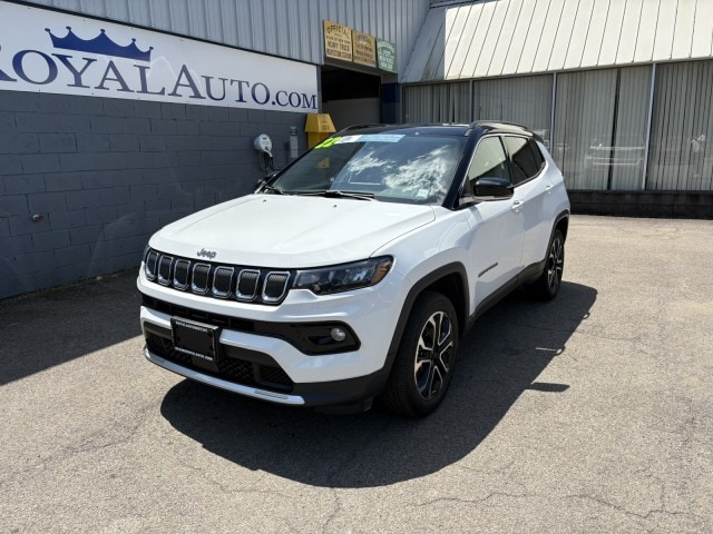 Used 2022 Jeep Compass Limited with VIN 3C4NJDCB5NT183476 for sale in Owego, NY