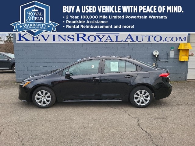 2023 Toyota Corolla LE's photo