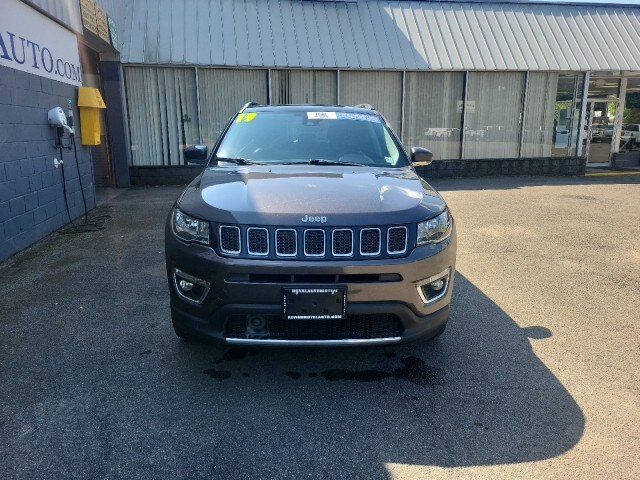 2019 Jeep Compass Limited photo 3