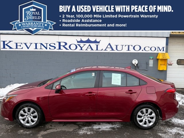 2024 Toyota Corolla LE's photo