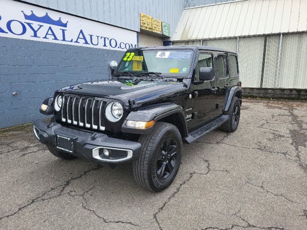 Used 2023 Jeep Wrangler 4-DOOR SAHARA 4X4 SUV