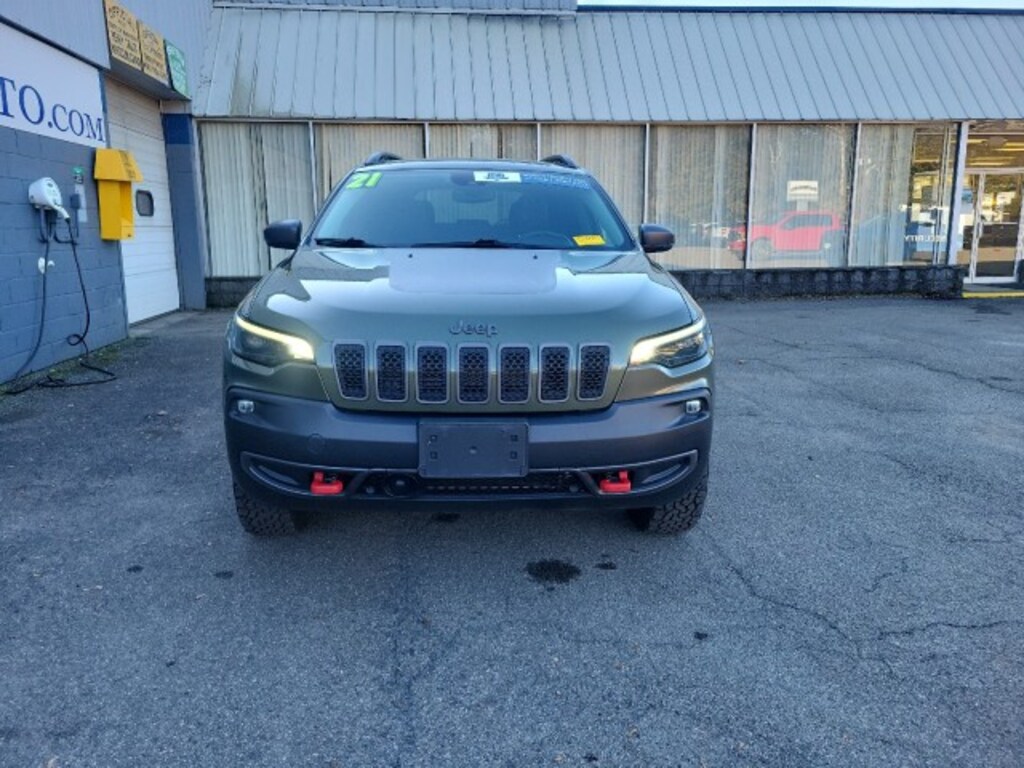 Used 2021 Jeep Cherokee Trailhawk SUV