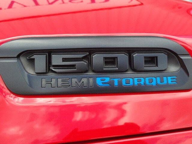 2021 Ram 1500 Big Horn Lone Star photo 3