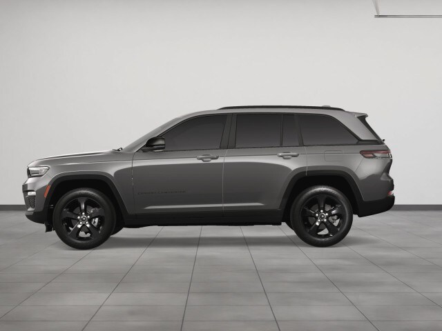 2025 Jeep Grand Cherokee Limited photo 3