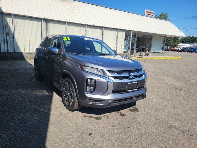 2021 Mitsubishi Outlander Sport SE photo 3