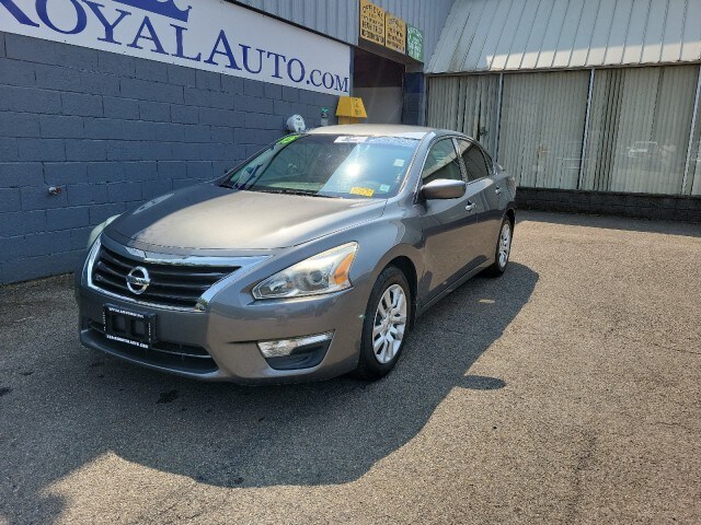 Used 2015 Nissan Altima S with VIN 1N4AL3AP9FC463938 for sale in Owego, NY