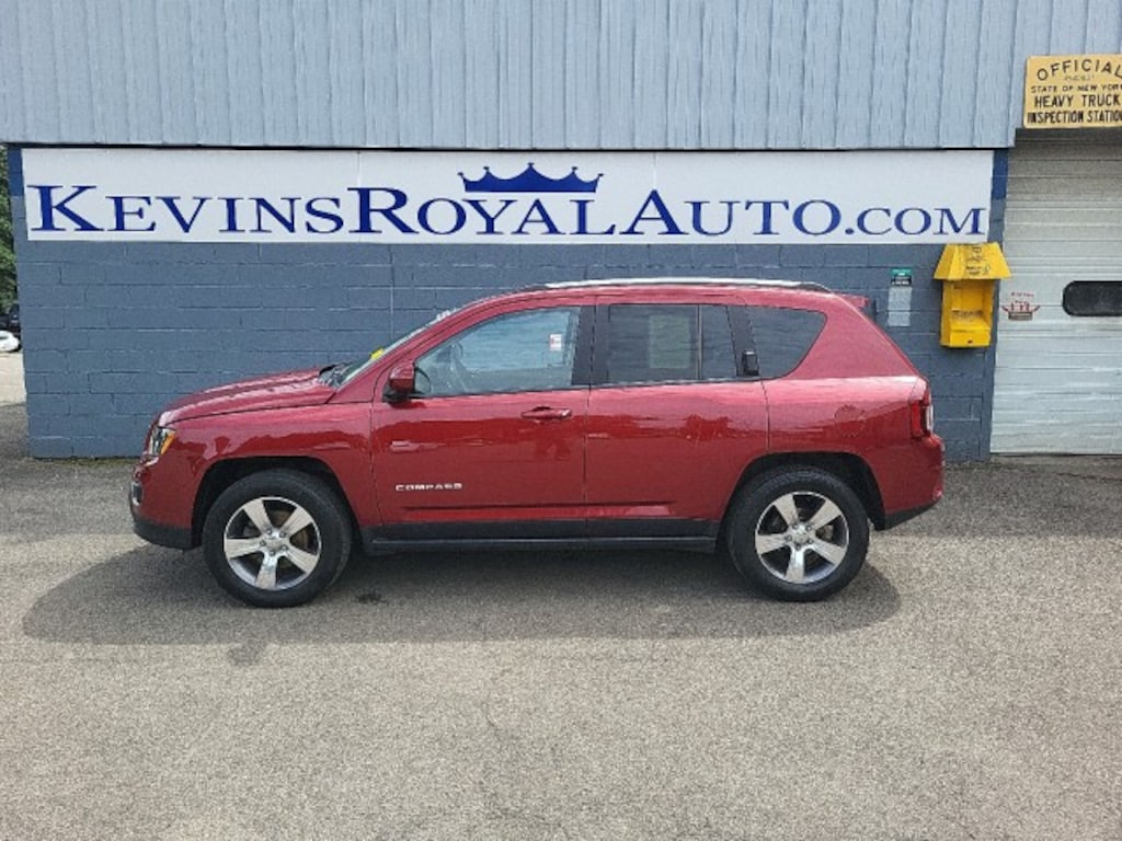 Used 2017 Jeep Compass Latitude 4x4 SUV